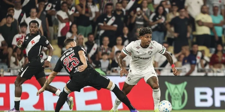 LUCAS MERÇON / FLUMINENSE F.C