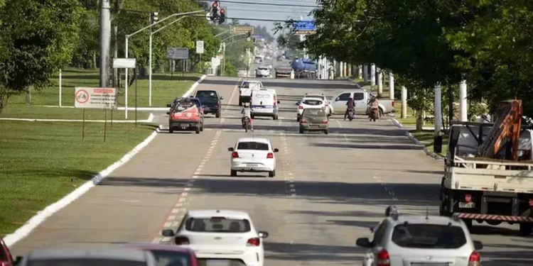 Trânsito em avenida no centro de Palmas, Tocantins — Foto: Lia Mara/Prefeitura de Palmas