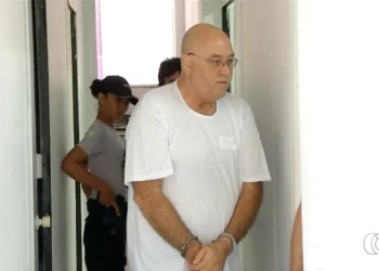 Médico Álvaro Ferreira presta depoimento em Palmas — Foto: TV Anhanguera/Reprodução